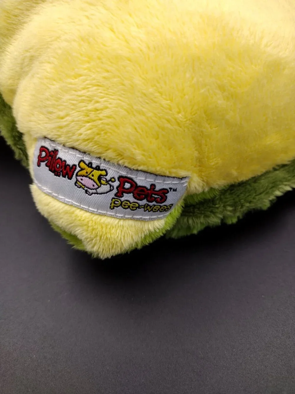 Pillow Pets Pee-Wees Tardy Turtle 2010 11